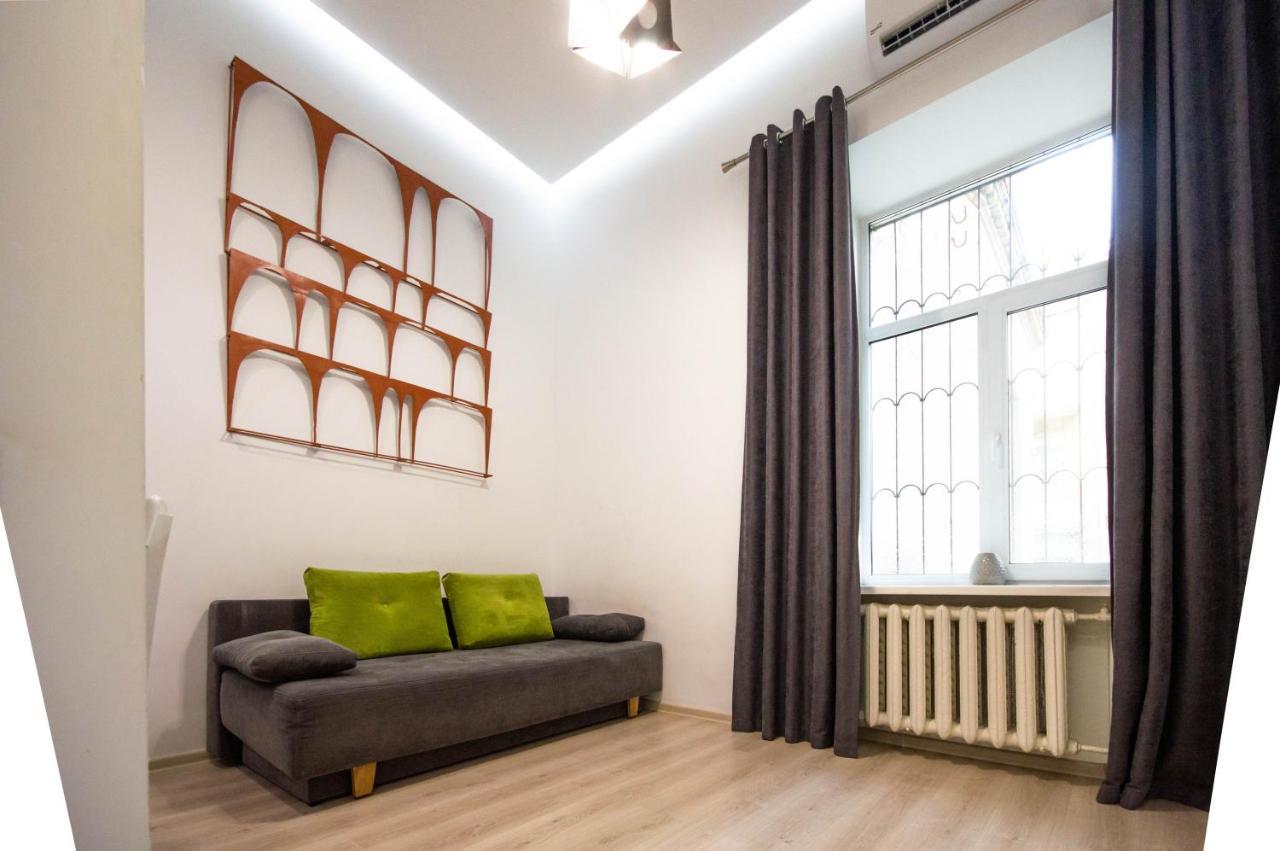 Kyiv White Apartment Exterior photo